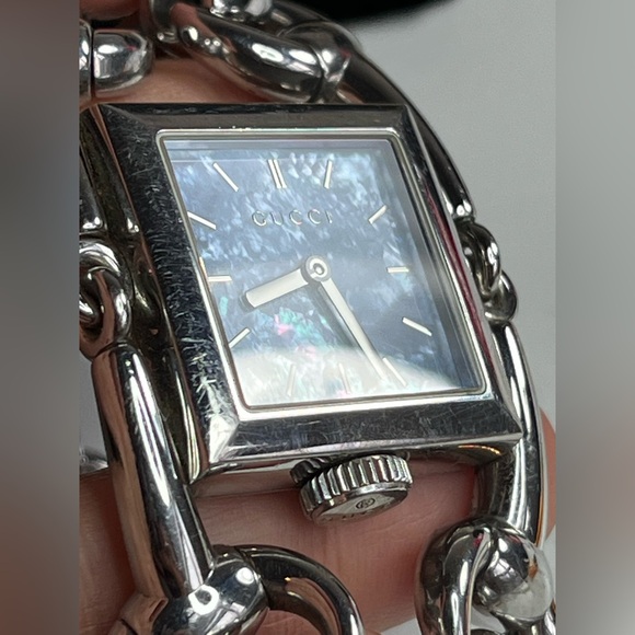 GUCCI “SIGNORINA” 116.3 STAINLESS STEEL BLUE MOTHER OF PEARL. Ladies watch. - Picture 14 of 16